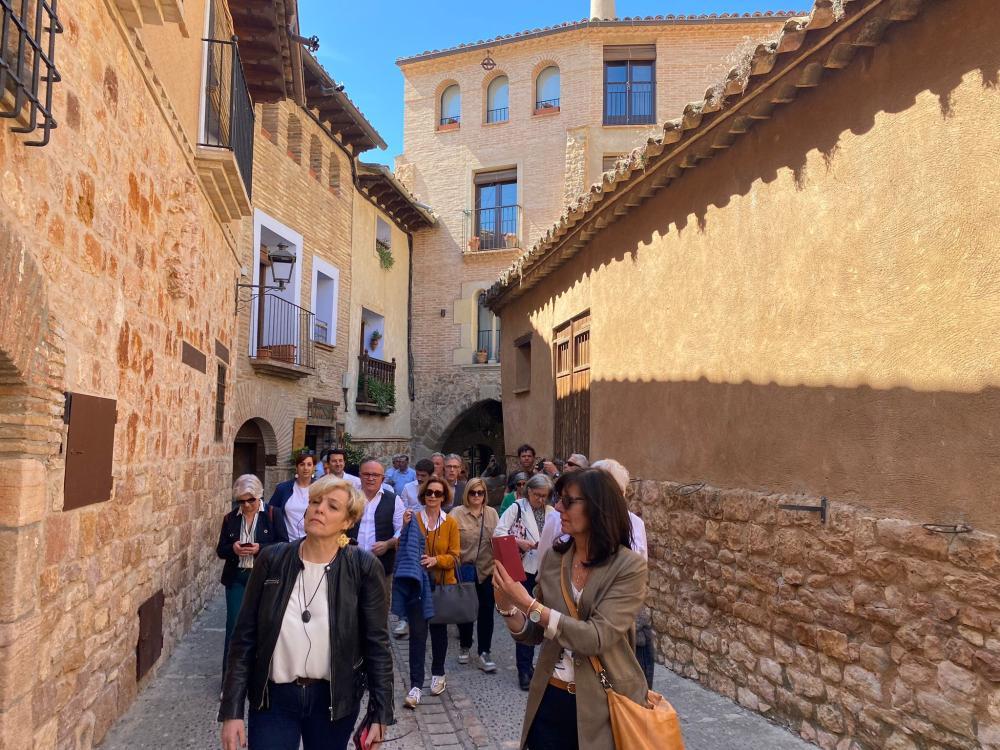 Imagen Más de 30 representantes del departamento francés de Pirineos Atlánticos visitan Alquézar para conocer modelos de desarrollo territorial ritorial